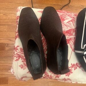 VIVAIA Brown Knit Ankle Boots